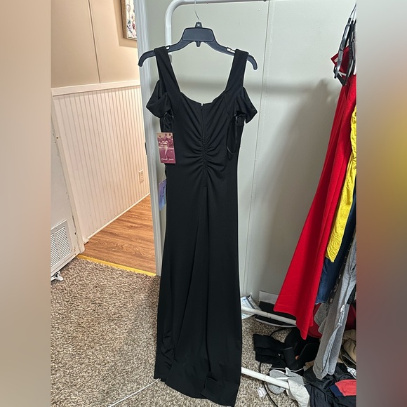 Emerald Sundae Women’s Black Long Formal Dress size small new with tags - Picture 6 of 6
